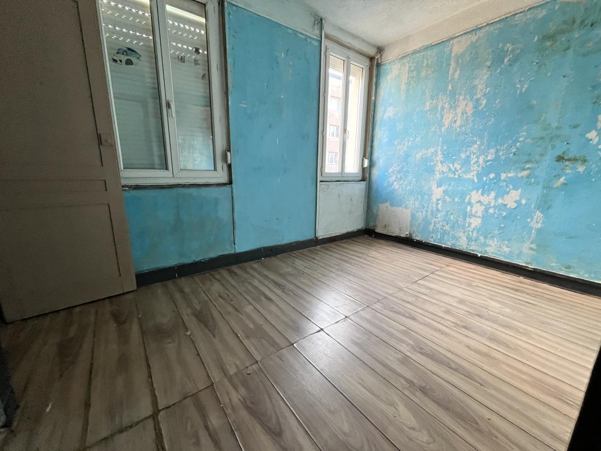 Image 8 : undefined