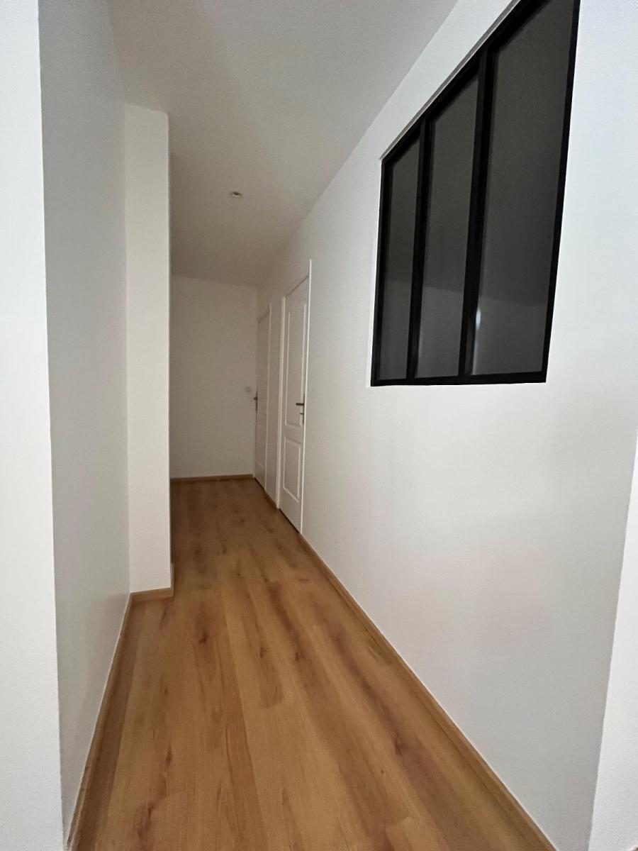 Image 3 : undefined