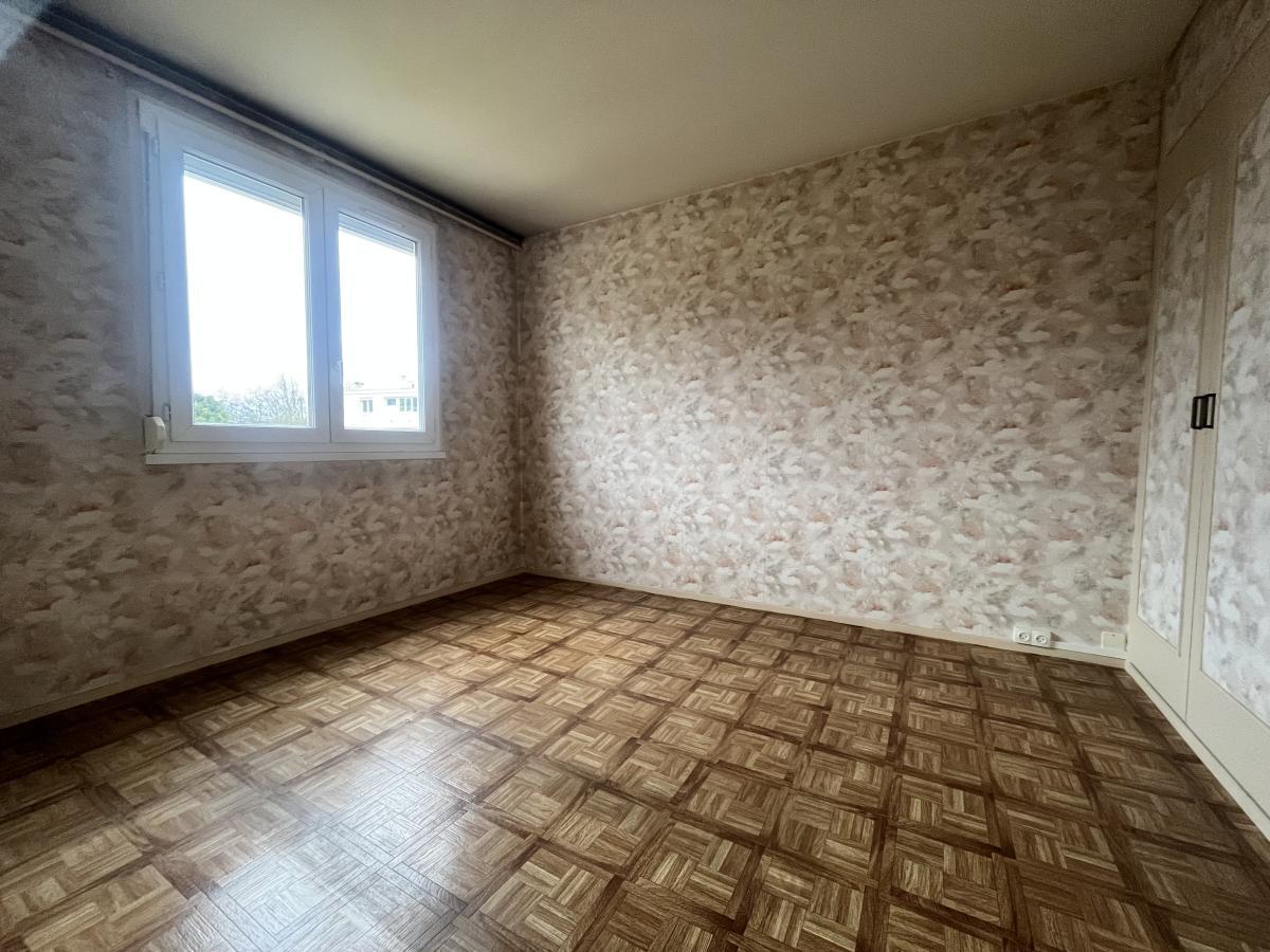 Image 6 : undefined